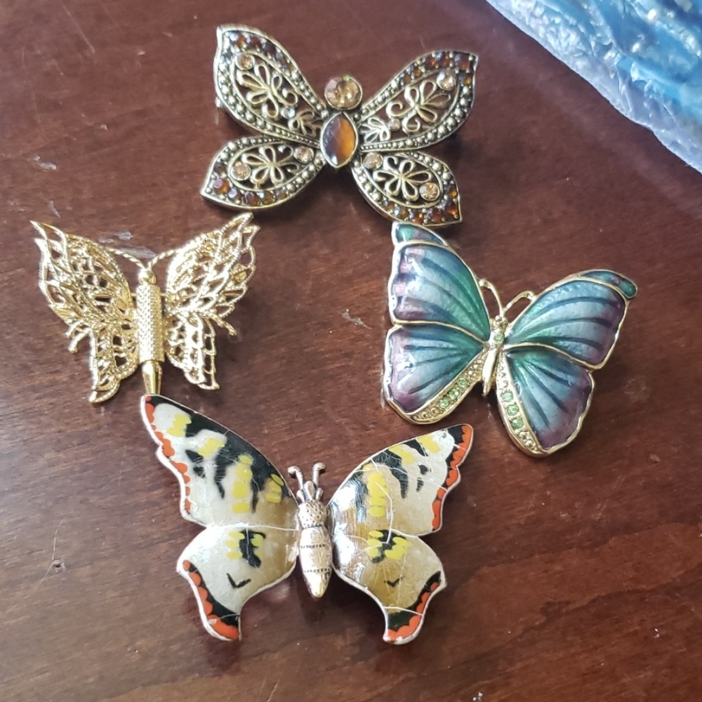 Brooch